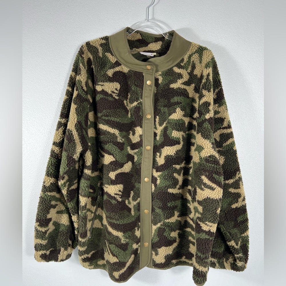 CHIC SOUL Sherpa Camo Outdoor Military‎ Green Cream and Brown Jacket Size XL